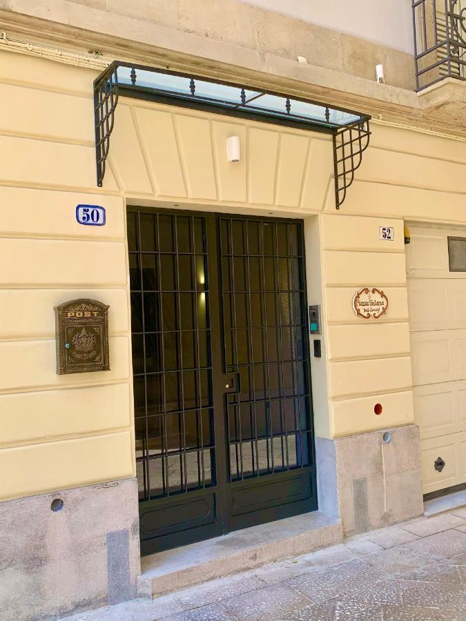 לינה וארוחת בוקר גלאטינה Piazza Fontana Luxury מראה חיצוני תמונה
