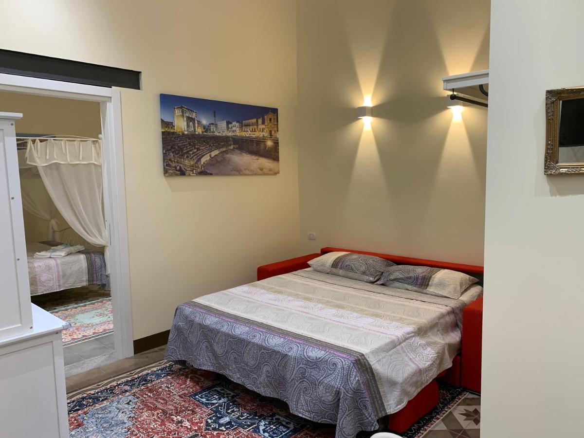 לינה וארוחת בוקר גלאטינה Piazza Fontana Luxury מראה חיצוני תמונה