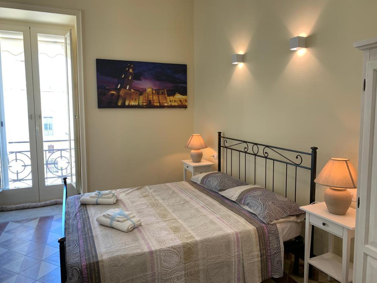 לינה וארוחת בוקר גלאטינה Piazza Fontana Luxury מראה חיצוני תמונה